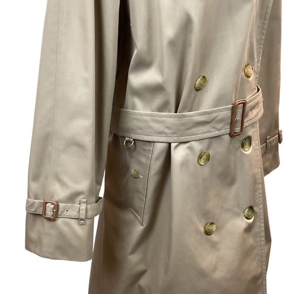 Burberry’s Nova Check Wool Lined Belted Trench Coat - Picture 7 of 16